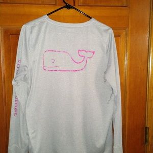 Vineyard Vines tee
